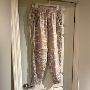 Cato Camouflage Ankle Jeans - Beige and Cream